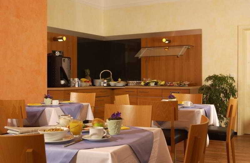 Senator Hotel Frankfurt am Main Bagian luar foto
