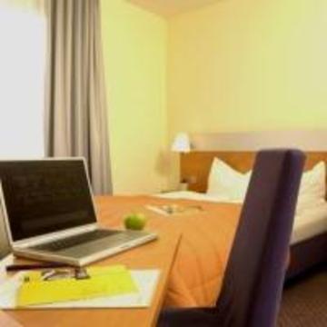 Senator Hotel Frankfurt am Main Bagian luar foto