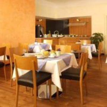 Senator Hotel Frankfurt am Main Bagian luar foto